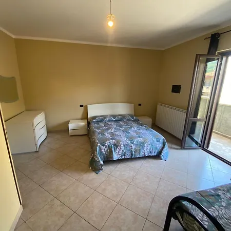 Πανσιόν Il Melograno Nicotera