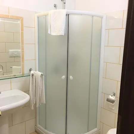 Il Melograno Πανσιόν Nicotera